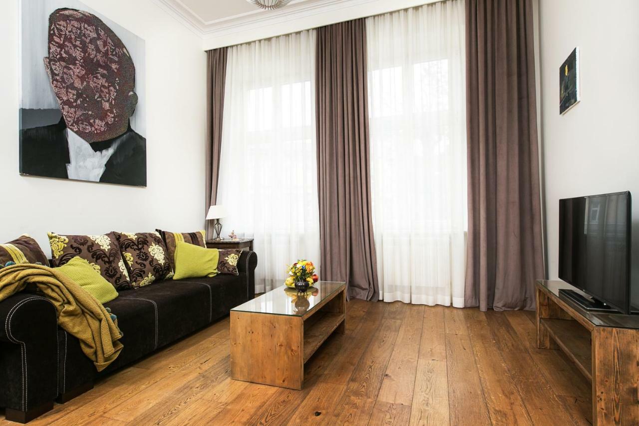 Old Town Brigue Apartment By Otium Krakau Buitenkant foto