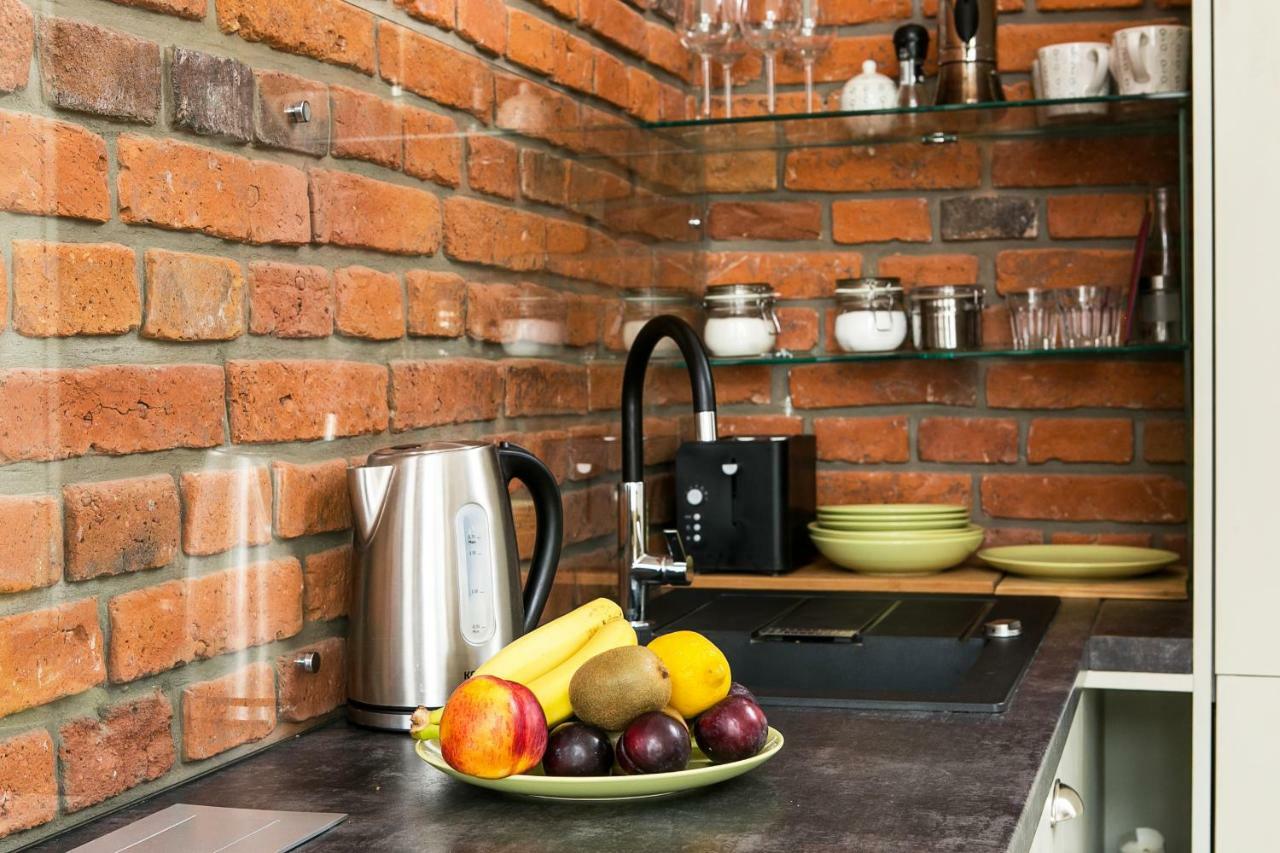 Old Town Brigue Apartment By Otium Krakau Buitenkant foto